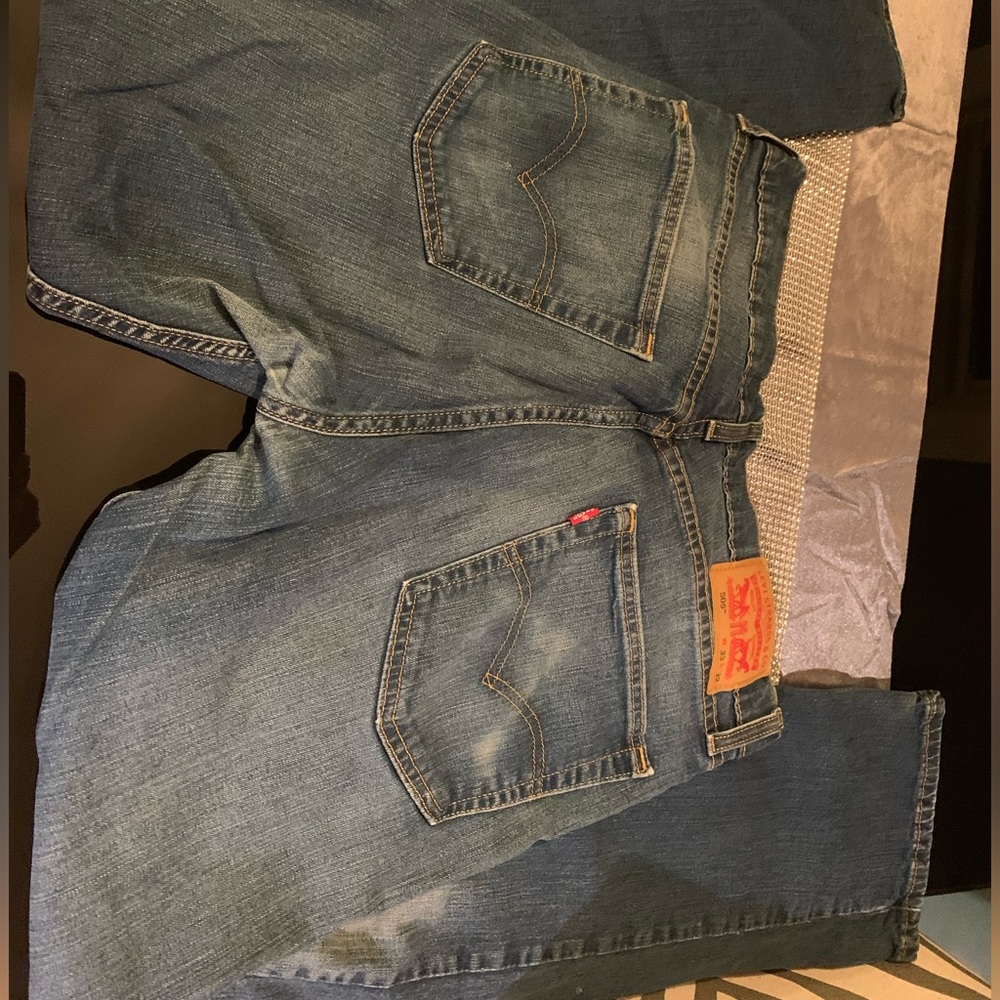 Men’s Levi Jeans 505 size W 33 L 32